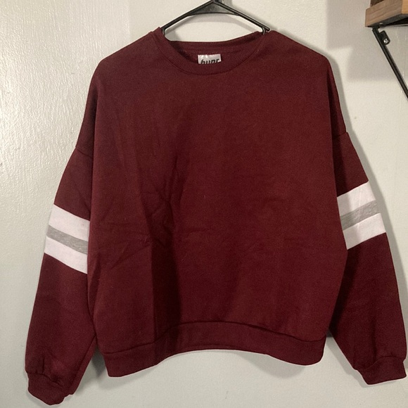 Hypr cropped sweater - Picture 2 of 4